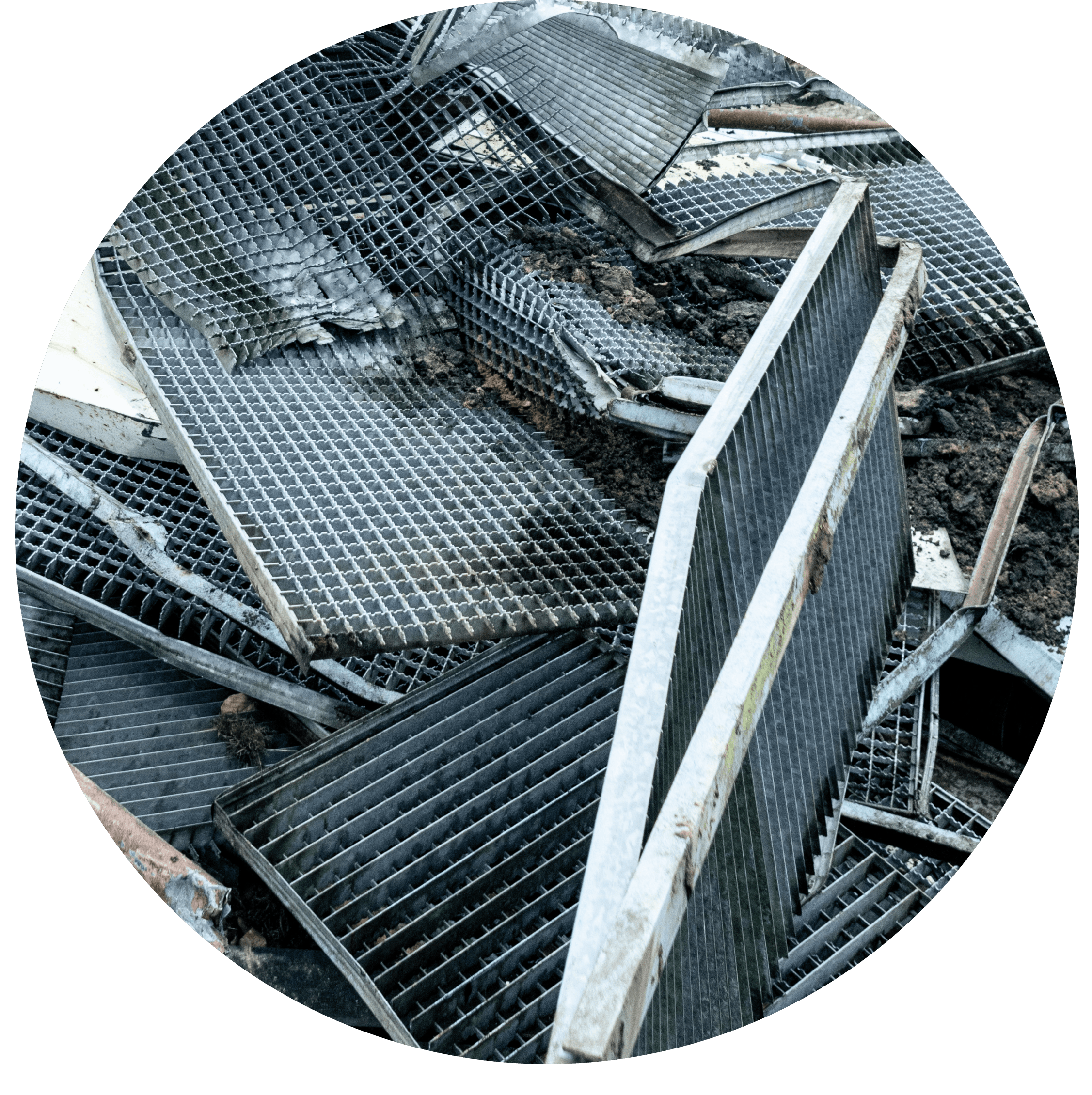 Διακοσμητική εικόνα για το Metal Services – Αποξήλωση και αφαίρεση μεταλλικών σκελετών και περιφράξεων σε οικιακούς χώρους.