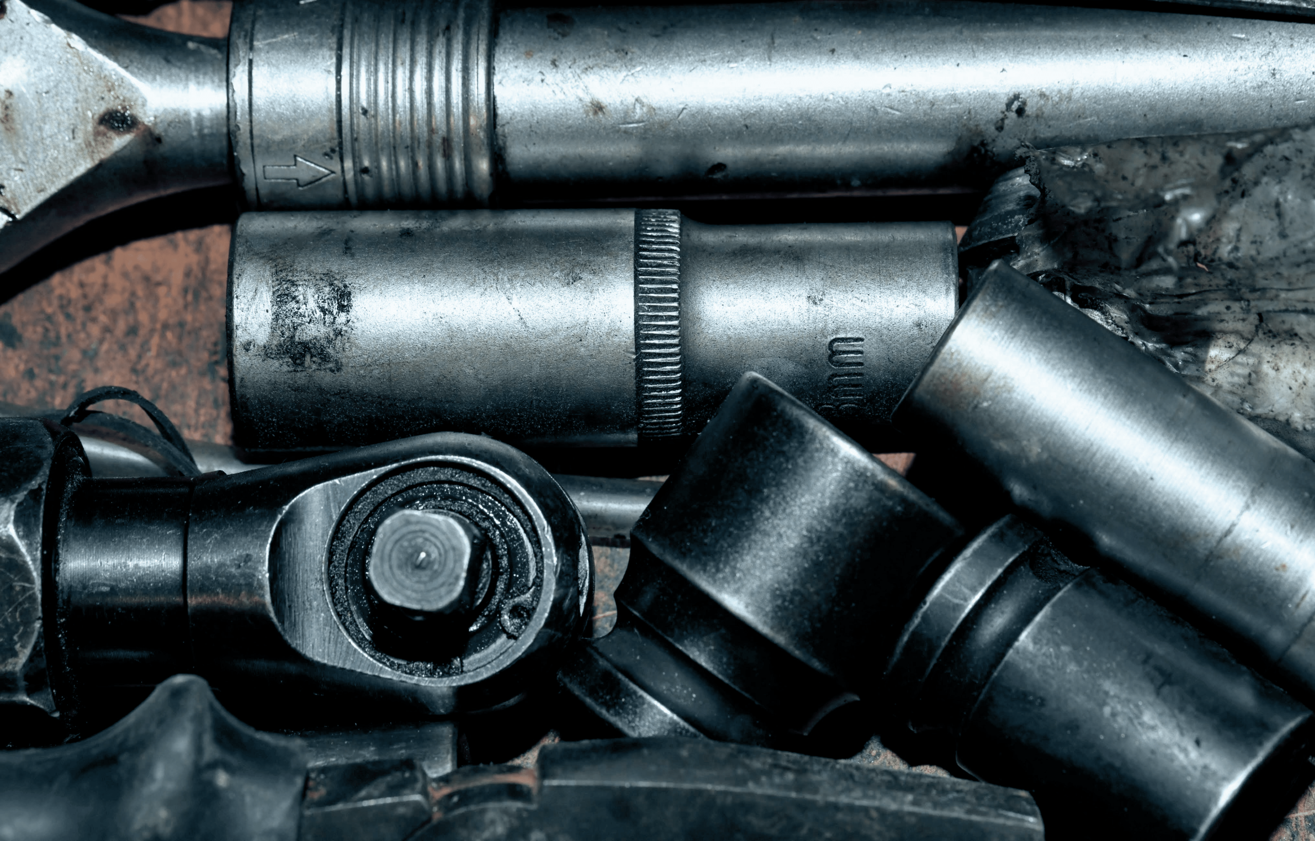 Διακοσμητική εικόνα για το Metal Services – Αποξήλωση, αφαίρεση και αποκομιδή μεταλλικών στοιχείων με πλήρη οργάνωση και τεχνική αρτιότητα.